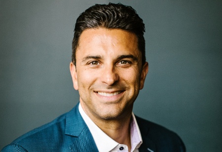One-StopShop forPersonalized Business Transition