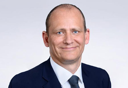 How Is Technology Changing the Private Banking World?